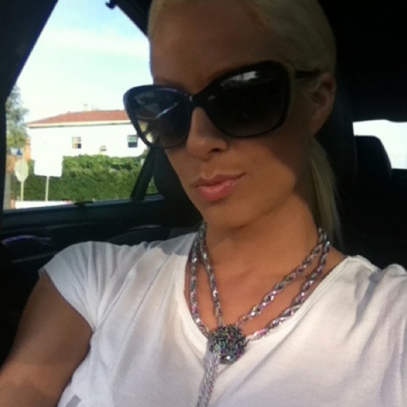 Hot vintage inspired silver- tone tassel necklace - Picture 2 of 6